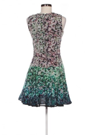 Kleid French Connection, Größe M, Farbe Mehrfarbig, Preis 21,99 €