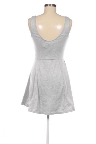 Kleid H&M Divided, Größe M, Farbe Grau, Preis € 20,29