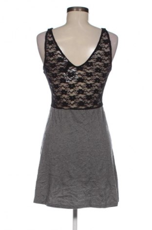 Rochie H&M Divided, Mărime M, Culoare Gri, Preț 28,99 Lei