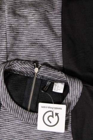 Šaty  H&M Divided, Velikost M, Barva Vícebarevné, Cena  119,00 Kč