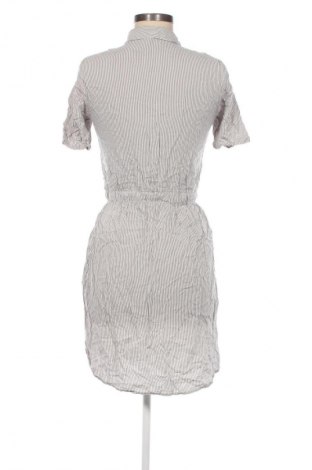 Kleid Jacqueline De Yong, Größe S, Farbe Grau, Preis 6,49 €