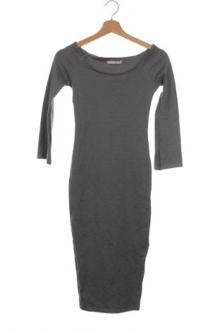 Kleid Pull&Bear, Größe S, Farbe Grau, Preis 20,29 €