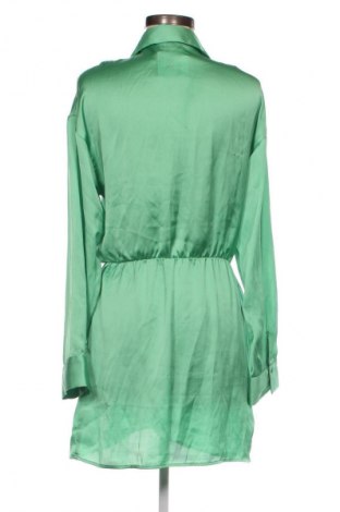 Kleid Pull&Bear, Größe M, Farbe Grün, Preis € 9,49