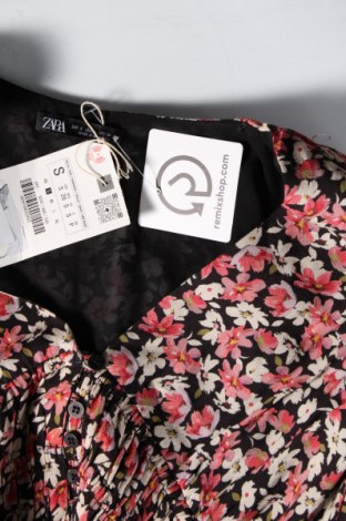 Kleid Zara, Größe S, Farbe Mehrfarbig, Preis € 22,49