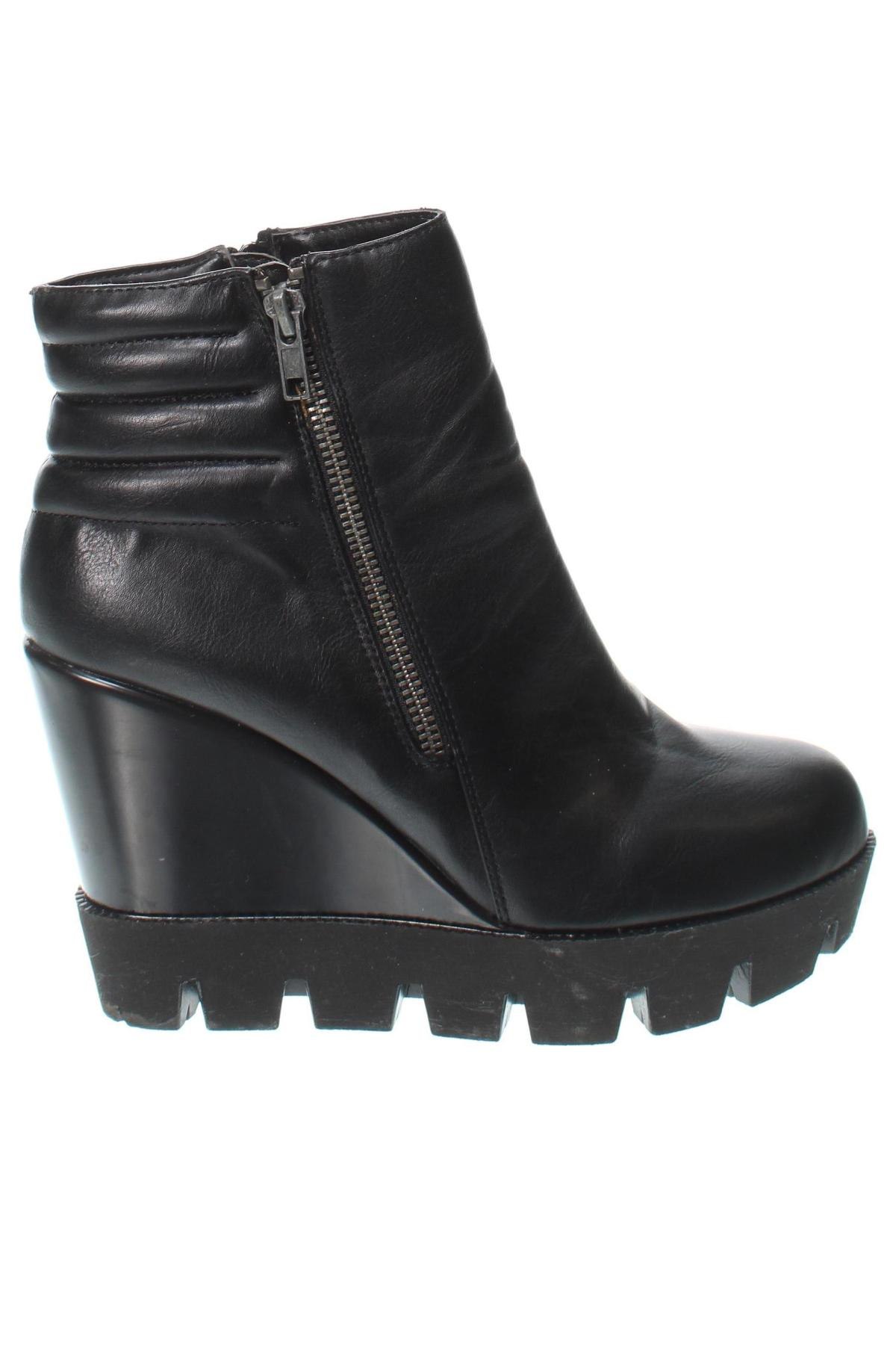 Botine de damă Buffalo, Mărime 39, Culoare Negru, Preț 111,99 Lei