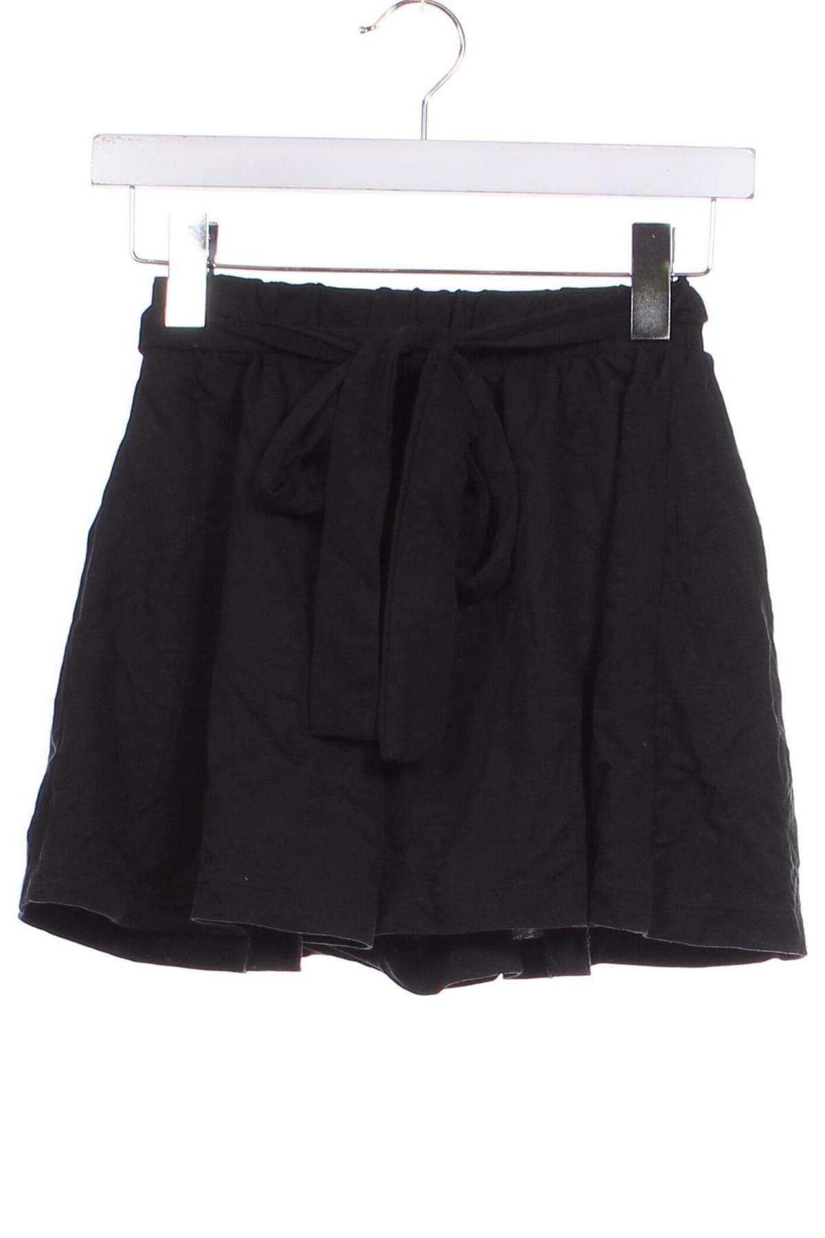 Damen Shorts Bershka, Größe XS, Farbe Schwarz, Preis 4,79 €