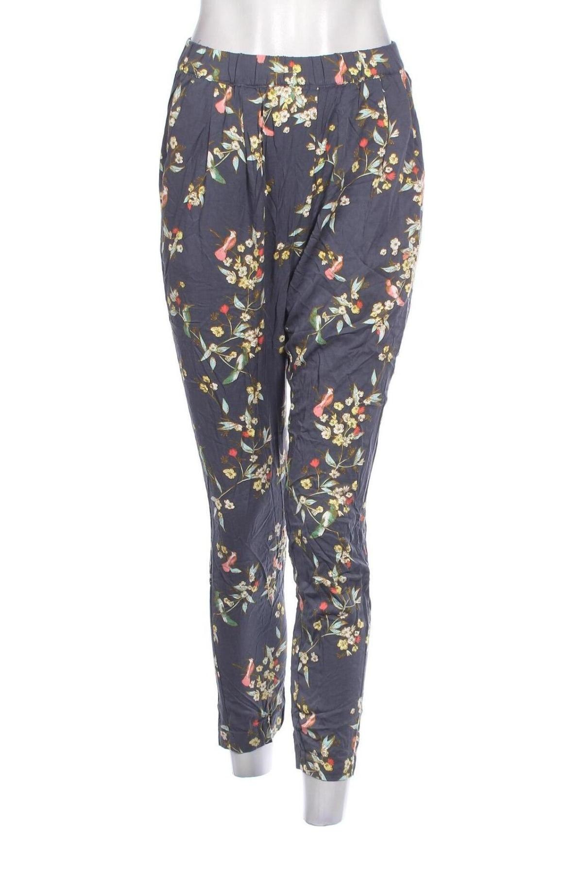 Pantaloni de femei Vero Moda, Mărime XS, Culoare Multicolor, Preț 24,99 Lei