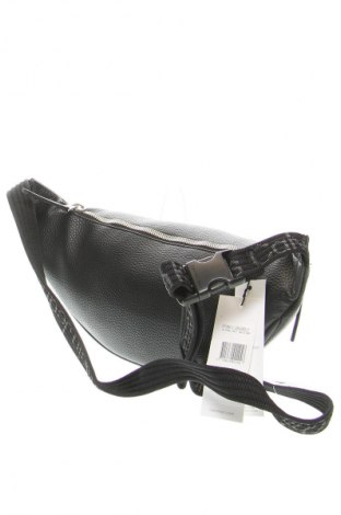 Ľadvinka  Calvin Klein Jeans, Farba Čierna, Cena  63,95 €