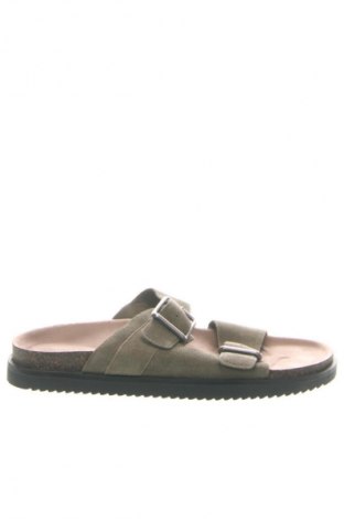Pantolette Pull&Bear, Größe 45, Farbe Grün, Preis 33,99 €