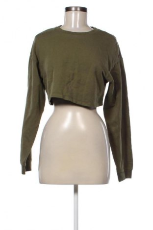 Damen Shirt Bershka, Größe M, Farbe Grün, Preis 10,00 €