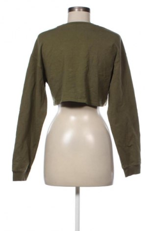 Damen Shirt Bershka, Größe M, Farbe Grün, Preis 10,00 €
