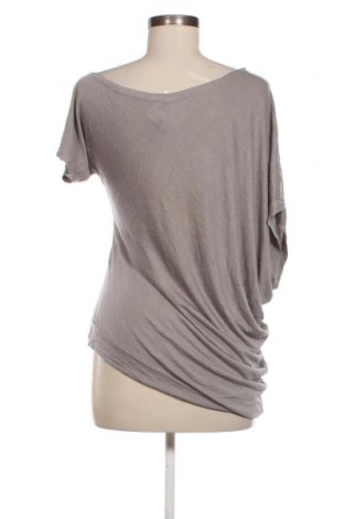 Damen Shirt Bershka, Größe L, Farbe Grau, Preis € 9,72