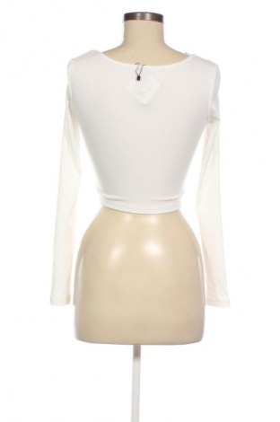 Damen Shirt DAZY, Größe XS, Farbe Weiß, Preis 10,00 €