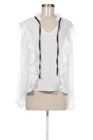 Damen Shirt Janina, Größe M, Farbe Weiß, Preis € 13,99