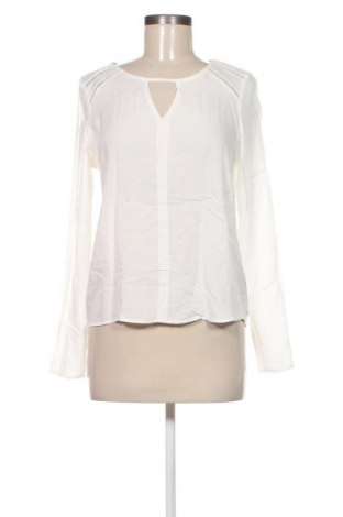 Дамска блуза Vero Moda, Размер XS, Цвят Бял, Цена 19,99 лв.
