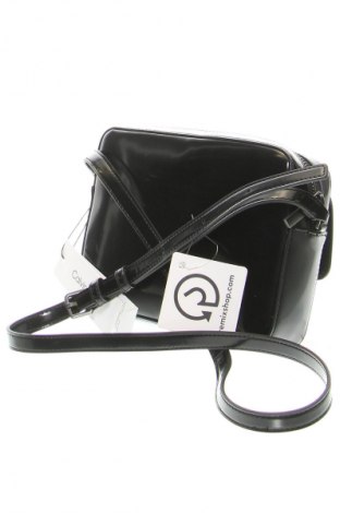 Дамска чанта Calvin Klein, Цвят Черен, Цена 60,99 лв.