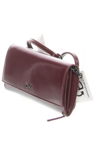 Дамска чанта Calvin Klein, Цвят Червен, Цена 89,99 лв.