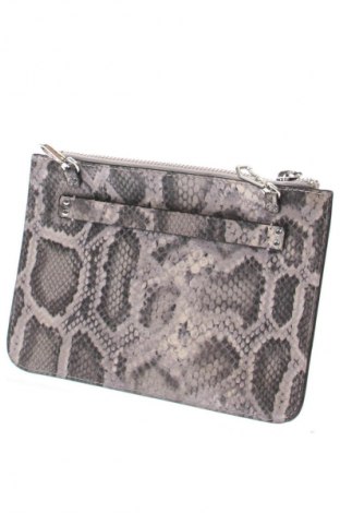 Damentasche Guess, Farbe Mehrfarbig, Preis 45,00 €
