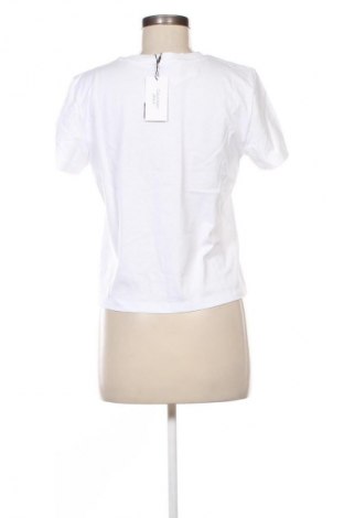 Дамска тениска Calvin Klein Jeans, Размер L, Цвят Бял, Цена 68,99 лв.