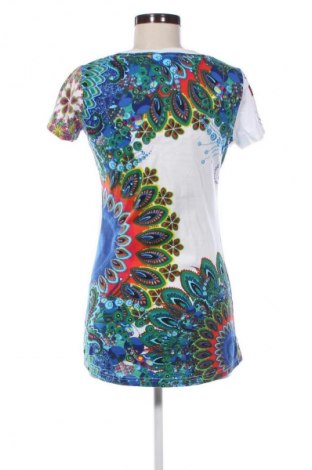 Γυναικείο t-shirt Desigual, Μέγεθος M, Χρώμα Πολύχρωμο, Τιμή 19,36 €