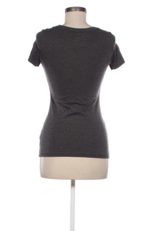Dámske tričko Reebok, Veľkosť XS, Farba Sivá, Cena  14,00 €
