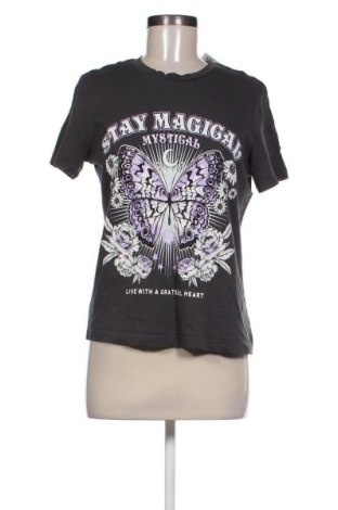 Damski T-shirt Sinsay, Rozmiar M, Kolor Kolorowy, Cena 21,71 zł