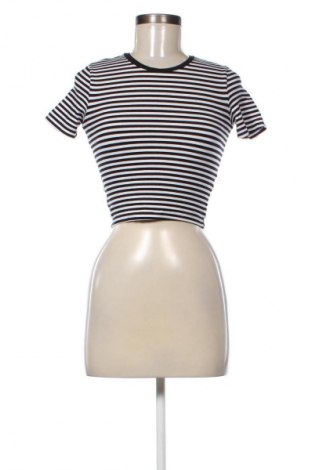 Γυναικείο t-shirt Zara, Μέγεθος XS, Χρώμα Πολύχρωμο, Τιμή 6,14 €