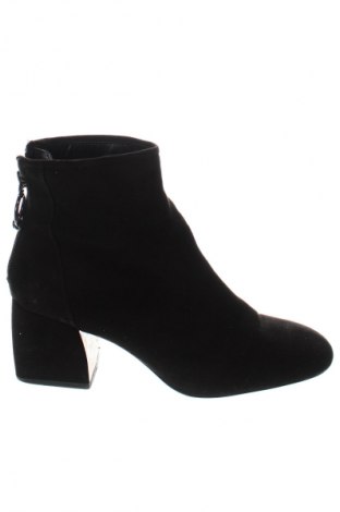 Damen Stiefeletten Bershka, Größe 39, Farbe Schwarz, Preis € 33,99