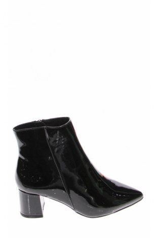 Damen Stiefeletten Chattawak, Größe 35, Farbe Schwarz, Preis 53,99 €