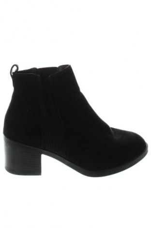 Dámské boty  New Look, Velikost 38, Barva Černá, Cena  779,00 Kč