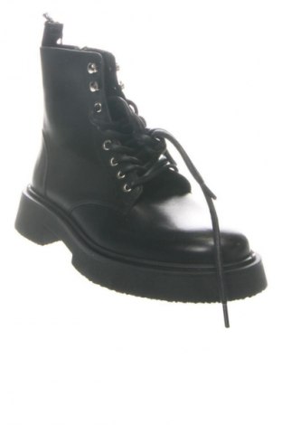 Γυναικεία μποτάκια Steve Madden, Μέγεθος 41, Χρώμα Μαύρο, Τιμή 139,99 €