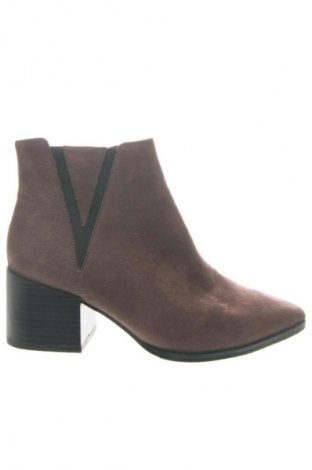 Botine de damă Unbranded, Mărime 37, Culoare Maro, Preț 133,99 Lei