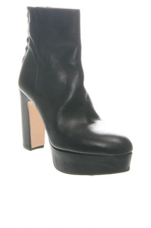 Damskie botki Zara, Rozmiar 38, Kolor Czarny, Cena 94,34 zł