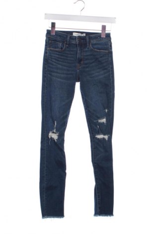 Blugi de femei Abercrombie & Fitch, Mărime XS, Culoare Albastru, Preț 107,89 Lei