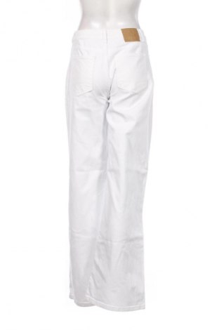 Damen Jeans About You, Größe S, Farbe Weiß, Preis 42,99 €