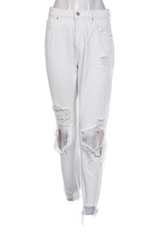 Damen Jeans Bershka, Größe S, Farbe Weiß, Preis 11,80 €