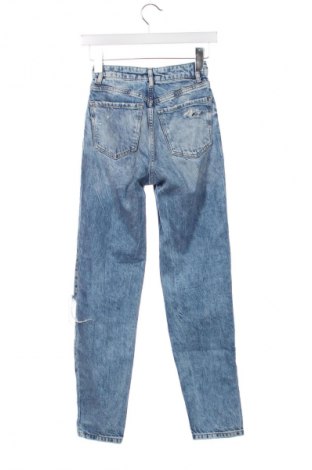 Dámské džíny  Bershka, Velikost XS, Barva Modrá, Cena  580,00 Kč