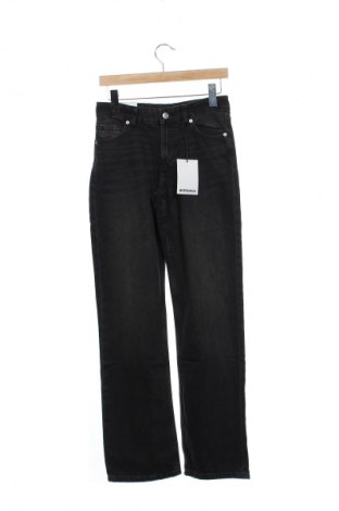 Dámské džíny  Bershka, Velikost XS, Barva Šedá, Cena  739,00 Kč