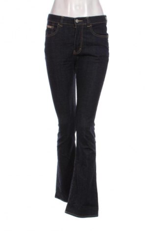 Дамски дънки Calvin Klein Jeans, Размер S, Цвят Син, Цена 68,00 лв.