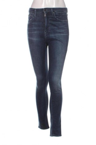 Дамски дънки Calvin Klein Jeans, Размер S, Цвят Син, Цена 68,00 лв.