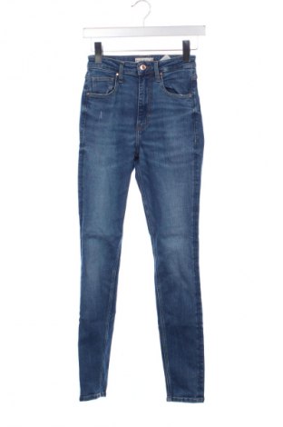 Dámske džínsy  Guess, Veľkosť XS, Farba Modrá, Cena  38,36 €