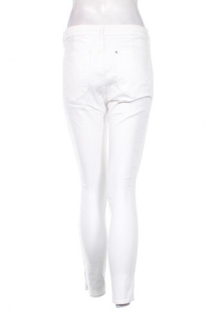 Damen Jeans H&M, Größe M, Farbe Weiß, Preis 14,77 €