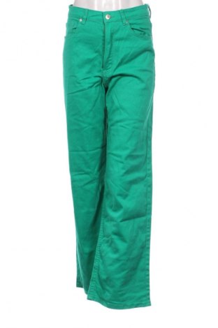 Дамски дънки H&M Divided, Размер S, Цвят Зелен, Цена 29,15 лв.
