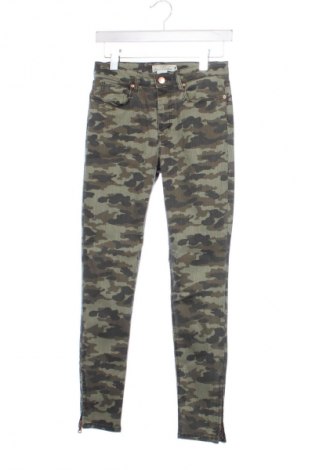 Dámské džíny  H&M L.O.G.G., Velikost S, Barva Vícebarevné, Cena  249,00 Kč