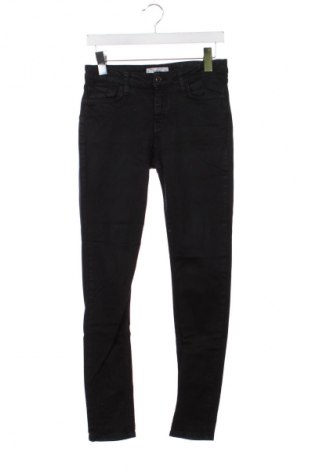 Damskie jeansy Mango, Rozmiar M, Kolor Czarny, Cena 77,75 zł