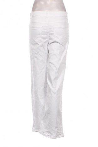 Blugi de femei ONLY, Mărime M, Culoare Alb, Preț 265,99 Lei