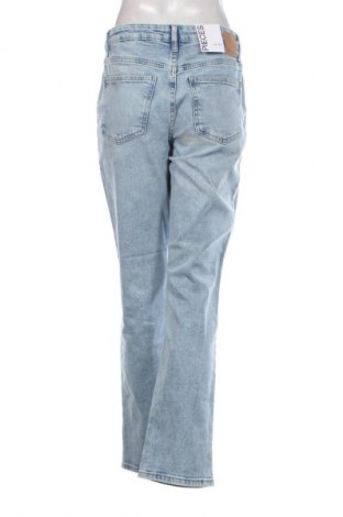 Damen Jeans Pieces, Größe M, Farbe Blau, Preis € 53,99