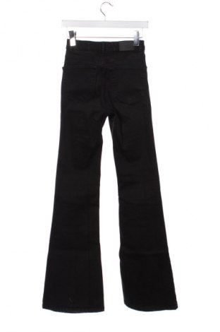 Damskie jeansy Pull&Bear, Rozmiar XS, Kolor Czarny, Cena 66,67 zł