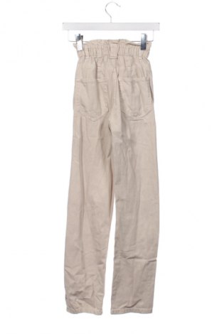 Blugi de femei Pull&Bear, Mărime XXS, Culoare Bej, Preț 77,17 Lei