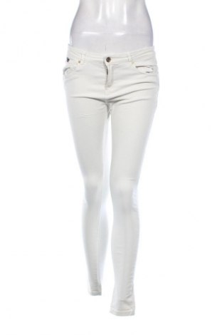 Dámské džíny  Pull&Bear, Velikost M, Barva Krémová, Cena  367,00 Kč